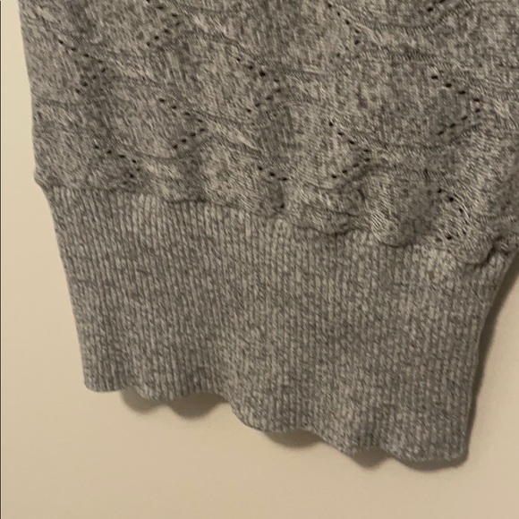 Grey turtleneck sweater - Picture 8 of 10